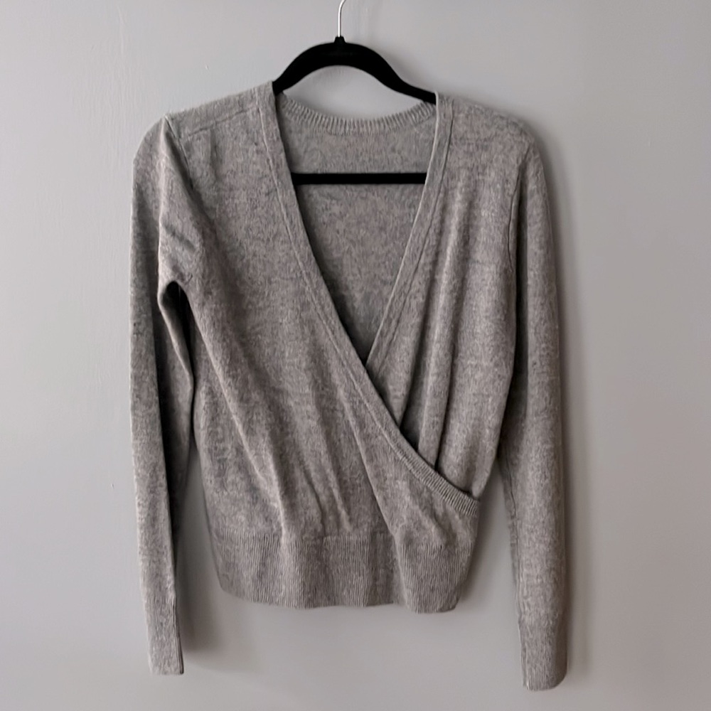 NWOT equipment cashmere sweater